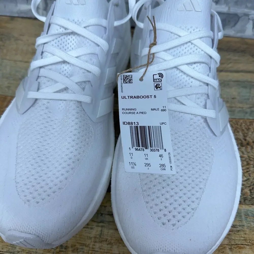 Adidas Ultraboost 5 Running Shoes Triple White ID8813 Mens Size 11.5 New
